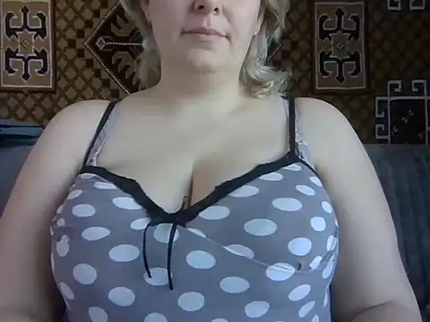 Snapshot of Diana_Britt chatting on 7, 3, 2025 Diana Britt online show from 7, 3, 2025
