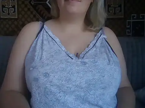 Snapshot of Diana_Britt chatting on 12, 9, 2025 Diana Britt online show from 12, 9, 2025