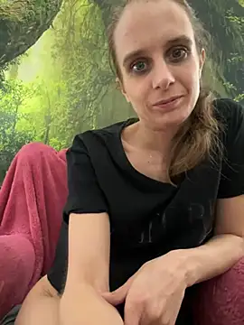 Snapshot of LadyChantale chatting on 3, 1, 2025 LadyChantale online show from 3, 1, 2025