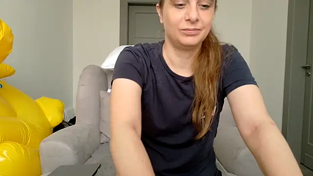 Snapshot of LadyChantale chatting on 27, 7, 2026 LadyChantale online show from 27, 7, 2026