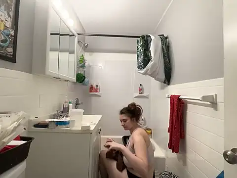 Snowbunnycake 131 online show from 3, 11, 2025