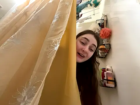 Snowbunnycake 131 online show from 9, 1, 2026