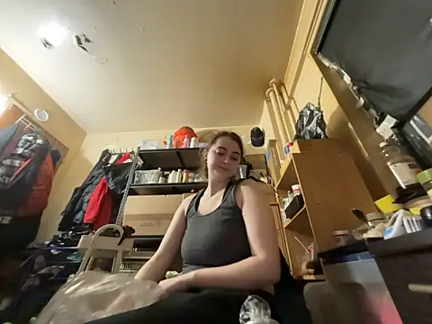 Snowbunnycake 131 online show from 13, 6, 2026