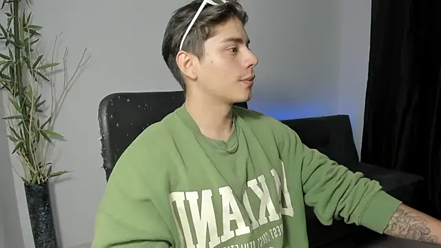 Giordano Russo online show from 12, 12, 2024