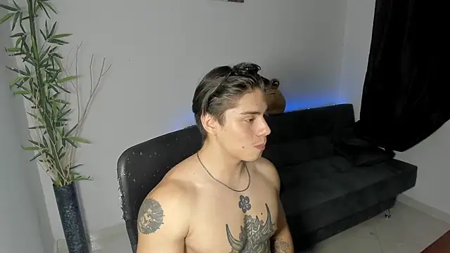 Giordano Russo online show from 28, 12, 2024