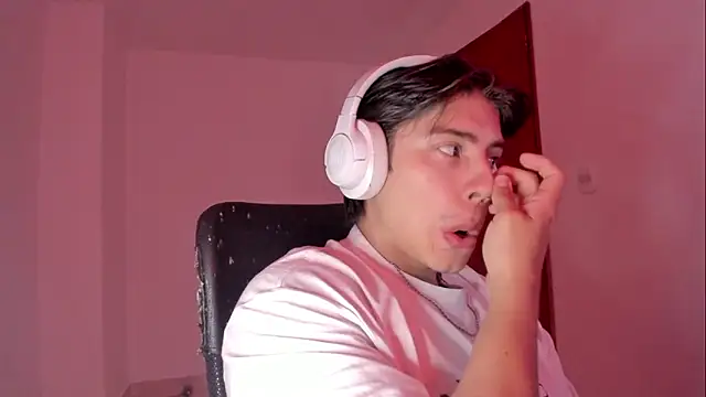 Giordano Russo online show from 5, 11, 2025