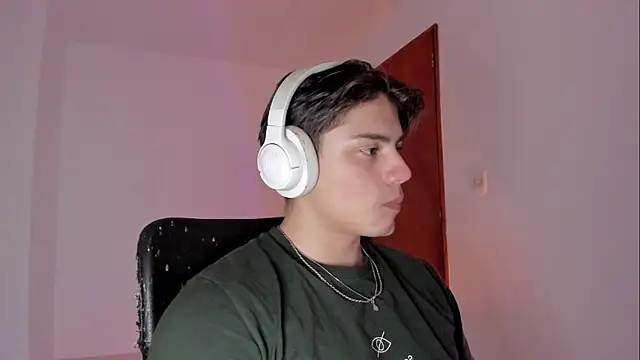 Giordano Russo online show from 3, 2, 2026