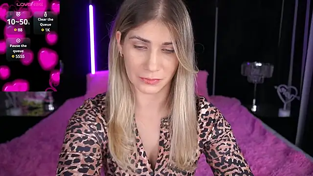 Snapshot of CassandraGood chatting on 3, 12, 2024 CassandraGood online show from 3, 12, 2024