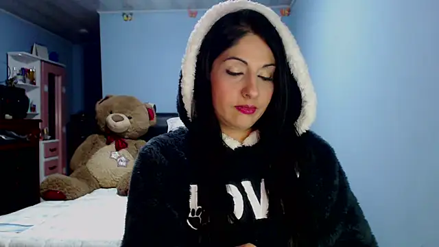 Snapshot of sahtlove1 chatting on 7, 5, 2026 sahtlove1 online show from 7, 5, 2026
