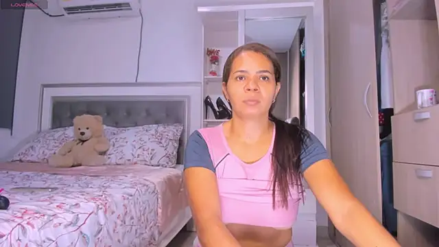sharonDulce online show from 9, 2, 2025