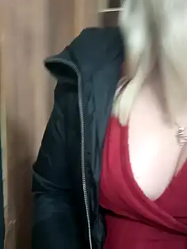 Snapshot of Arina_smiles chatting on 27, 12, 2024 Arina smiles online show from 27, 12, 2024