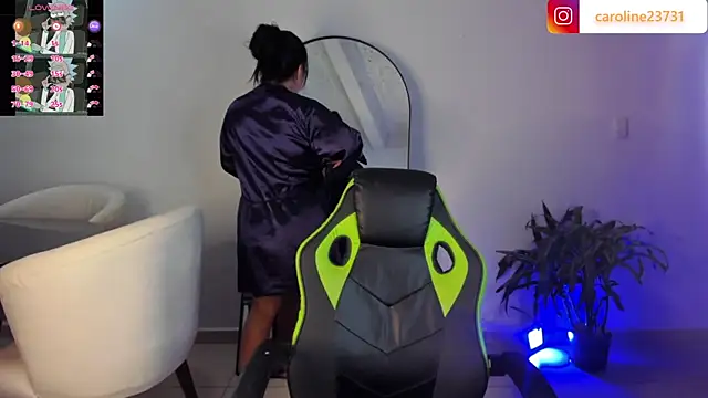 caroline23 x online show from 9, 3, 2025