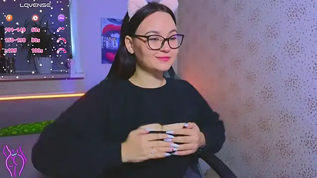 Snapshot of EsterLogan chatting on 30, 9, 2025 EsterLogan online show from 30, 9, 2025