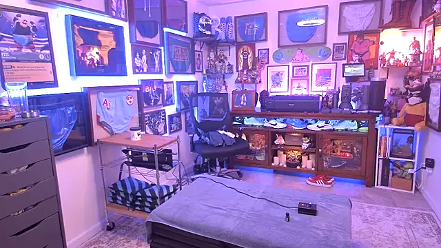 Briefs bud online show from 6, 3, 2025