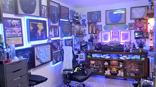 Briefs bud online show from 13, 9, 2025