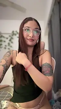 LunaXuan online show from 11, 10, 2025