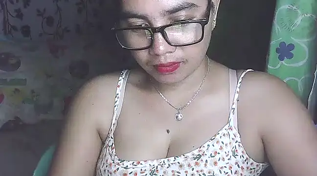 Snapshot of lovely_samxxx24 chatting on 10, 2, 2025 lovely samxxx24 online show from 10, 2, 2025