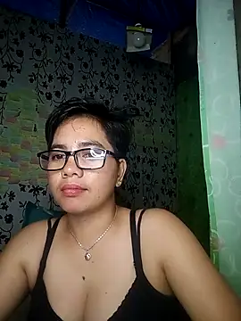 Snapshot of lovely_samxxx24 chatting on 15, 2, 2025 lovely samxxx24 online show from 15, 2, 2025