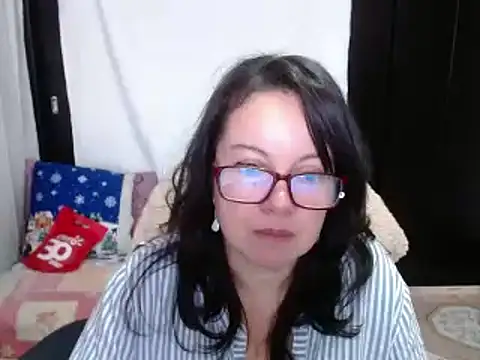 Sonialorens  online show from 14, 12, 2024