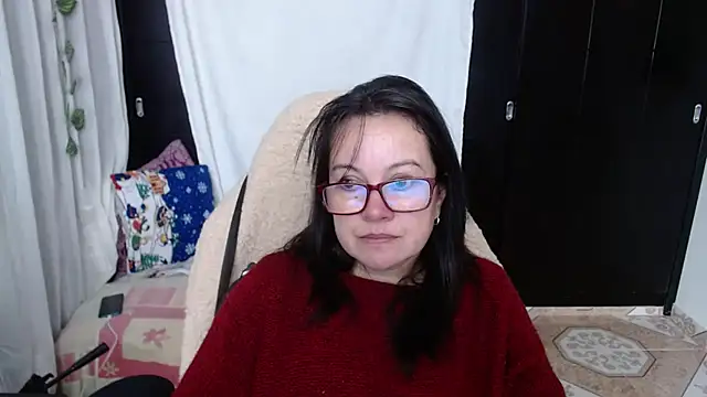 Sonialorens  online show from 19, 12, 2024