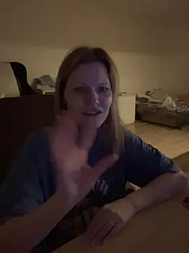 MaryHiggins online show from 4, 3, 2026