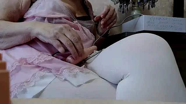 Anabelldestiny online show from 11, 3, 2025