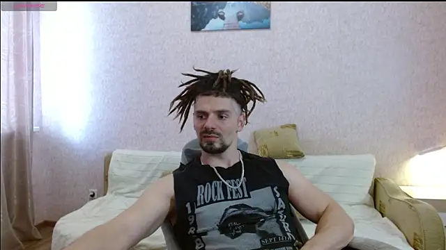 Snapshot of Aestheticguy101 chatting on 26, 5, 2026 Aestheticguy101 online show from 26, 5, 2026