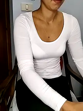 megan2021 online show from 11, 9, 2025