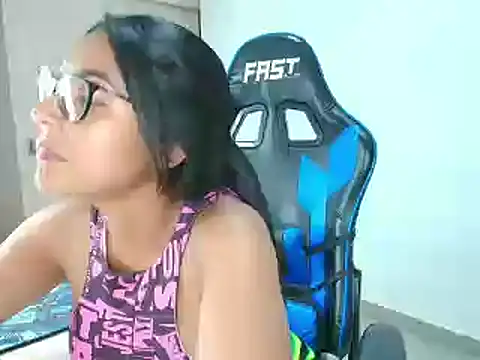 Snapshot of sophiax-x chatting on 17, 1, 2025 sophiax-x online show from 17, 1, 2025
