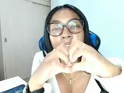 Snapshot of sophiax-x chatting on 22, 3, 2025 sophiax-x online show from 22, 3, 2025