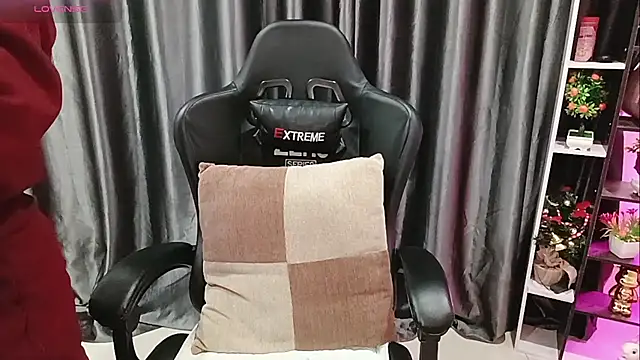 Yuki-yio online show from 23, 2, 2026