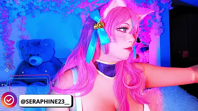 Snapshot of seraphine23 chatting on 15, 11, 2025 seraphine23 online show from 15, 11, 2025