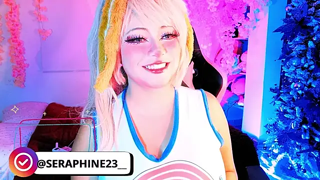 Snapshot of seraphine23 chatting on 18, 12, 2025 seraphine23 online show from 18, 12, 2025