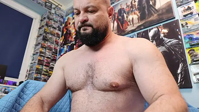 Muscle Bear online show from 19, 4, 2026