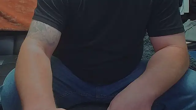 AwesomePapaya online show from 5, 12, 2025