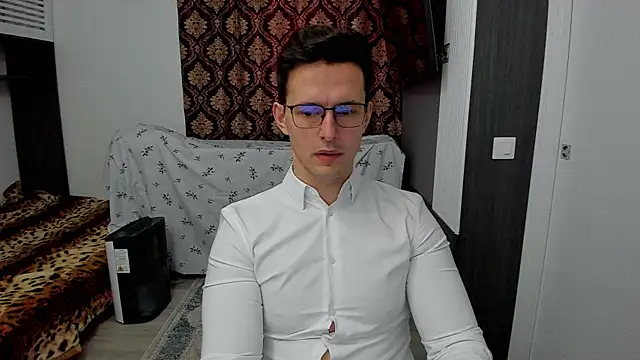 sexxymuscles4u online show from 11, 3, 2025