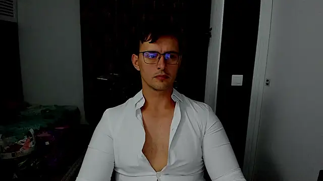 sexxymuscles4u online show from 7, 10, 2025