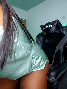 nashiira  online show from 3, 2, 2026