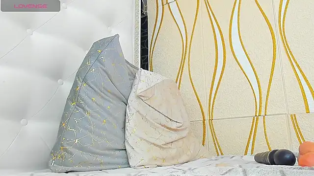 karissia online show from 1, 3, 2025