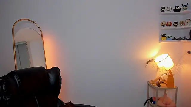 Cassandra Caiin online show from 11, 10, 2025