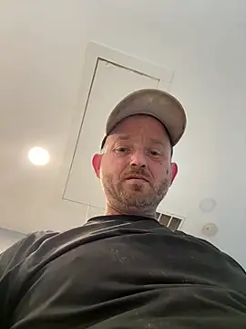 smokeymt420 online show from 25, 6, 2026