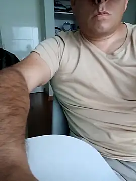 chicoguapo8 online show from 20, 2, 2025