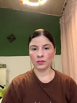 Estefani 32 online show from 11, 2, 2026