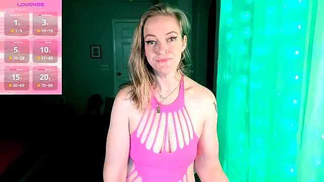 britteebee online show from 18, 10, 2025