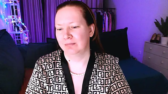 Snapshot of GoddessLara chatting on 23, 2, 2025 GoddessLara online show from 23, 2, 2025