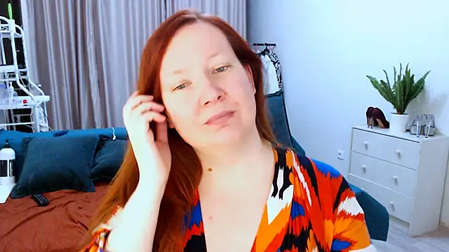 Snapshot of GoddessLara chatting on 14, 10, 2025 GoddessLara online show from 14, 10, 2025
