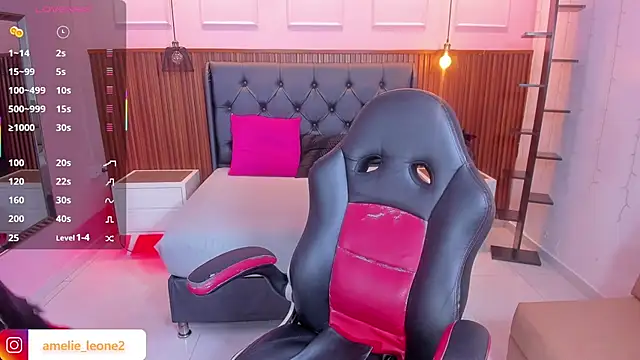 AMELIELEONE online show from 8, 10, 2025