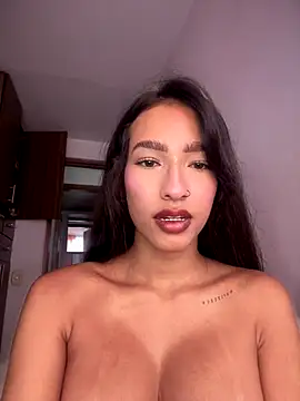 DulceLenns online show from 9, 10, 2025