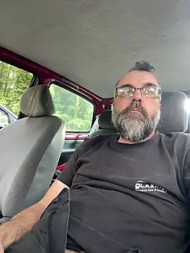 Snapshot of jim470 chatting on 3, 7, 2026 jim470 online show from 3, 7, 2026