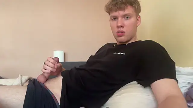 sexybooii6968 online show from 25, 10, 2025